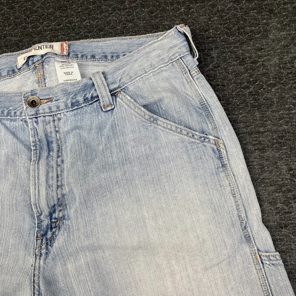 Vintage Levi's Carpenter Denim Shorts Men's Light Wash Pockets Workwear - W36 - Picture 4 of 16